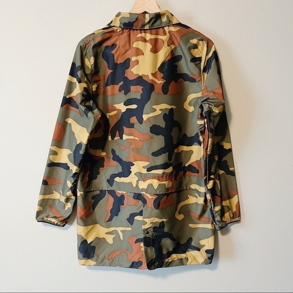 Herschel NWT Women’s Voyage Long Coach Jacket Woodland Camo Print Size Medium - Picture 5 of 15
